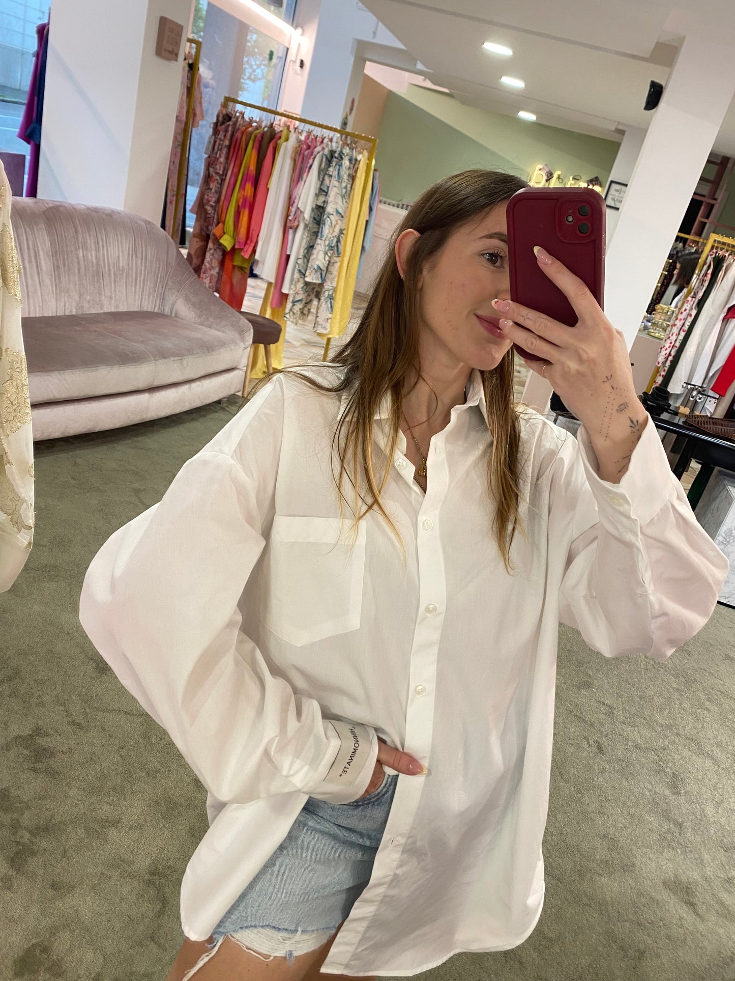 Camicia bianca over hinnominate