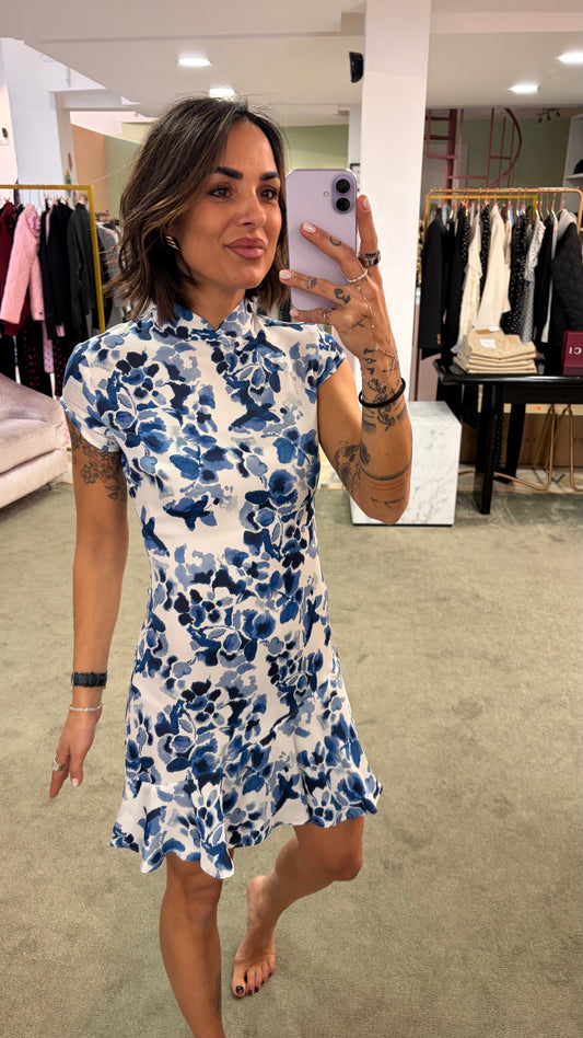 Abito swami corto MAR DE MARGARITAS bianco con fiori blu