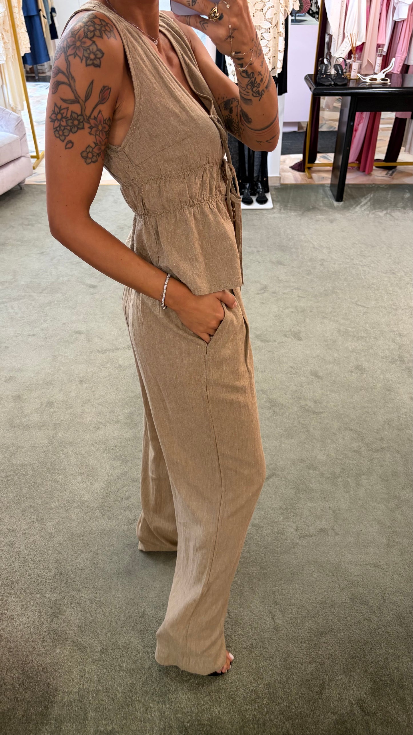 Pantaloni almira sabbia con pences ed elastico jx