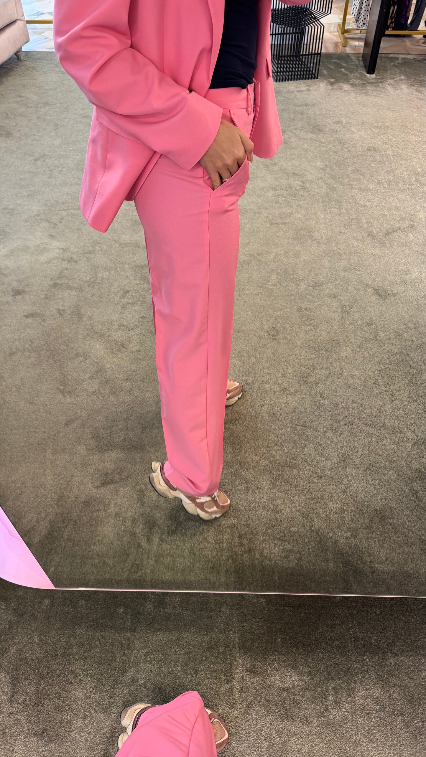 Pantaloni rosa jx