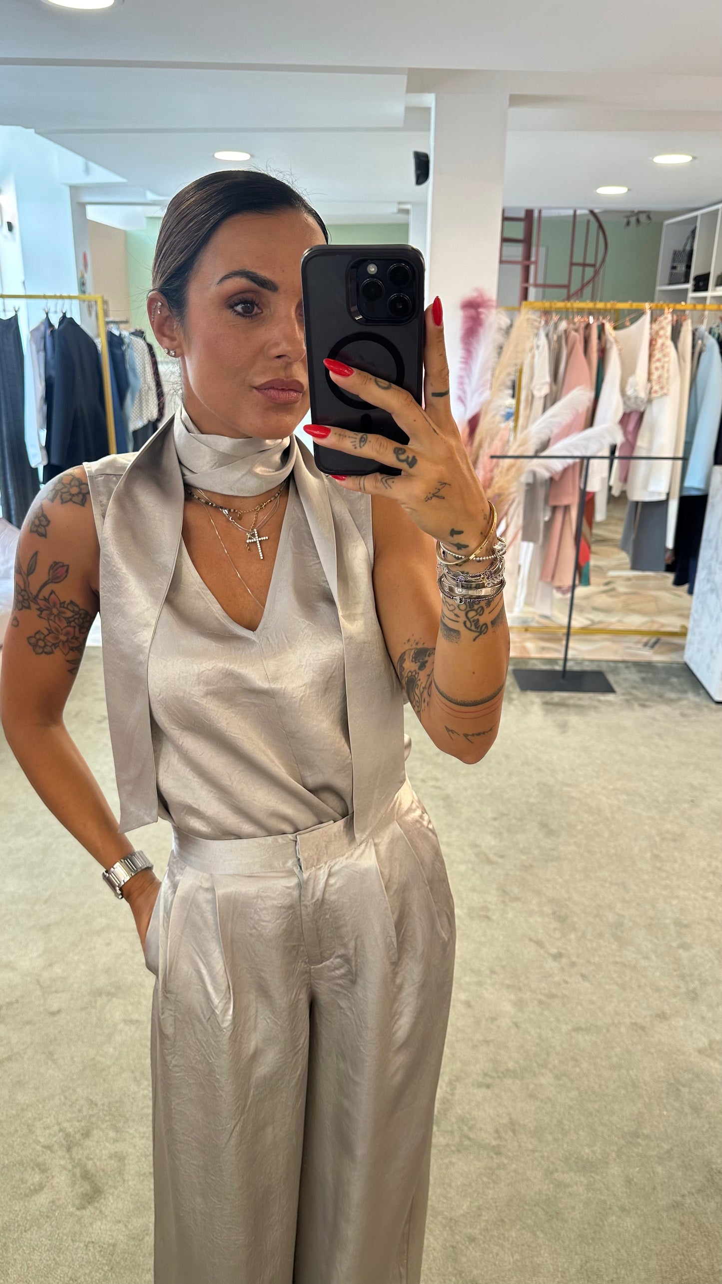 Pantaloni satin argento wide leg