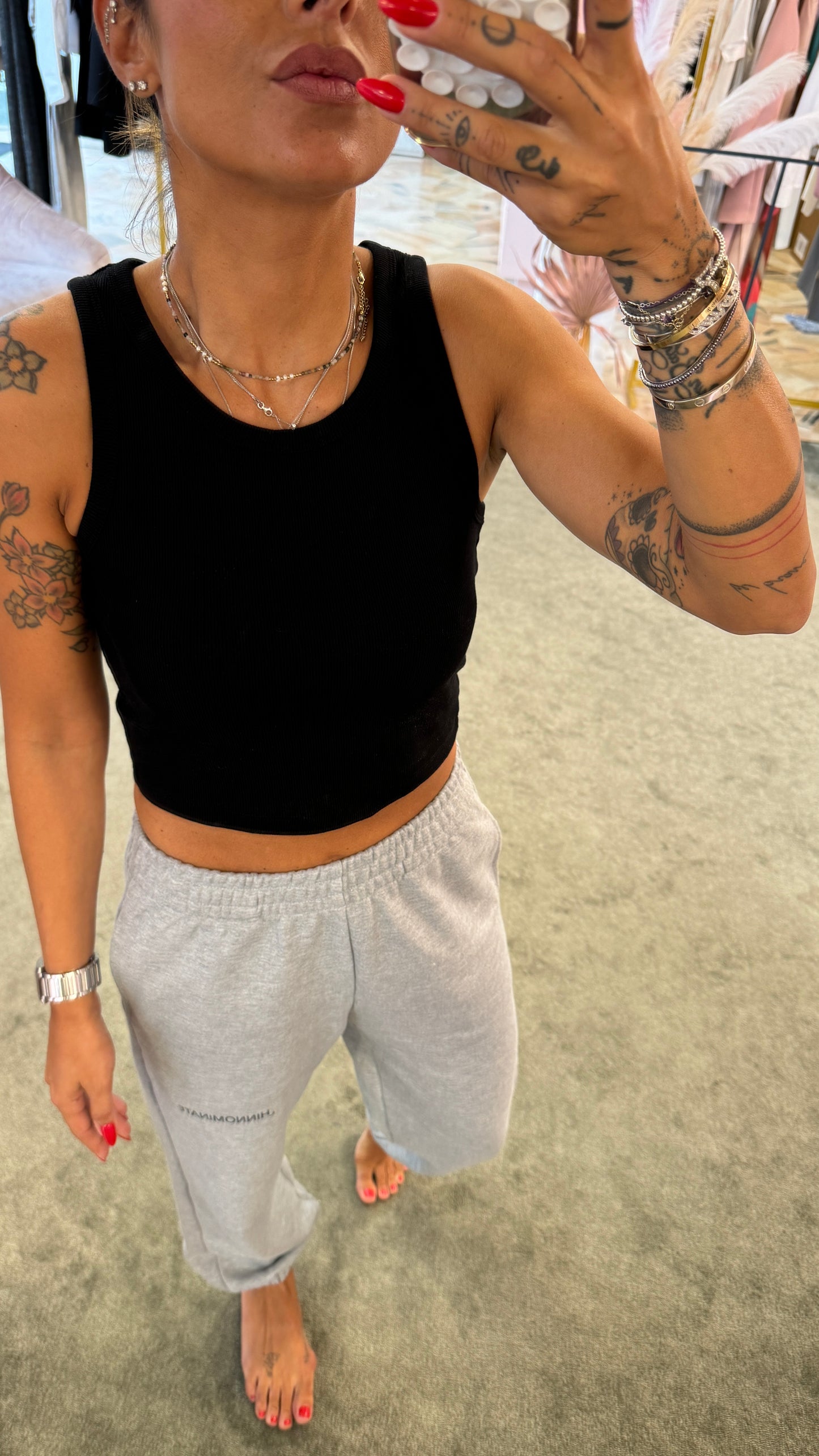 Canotta nera costine crop