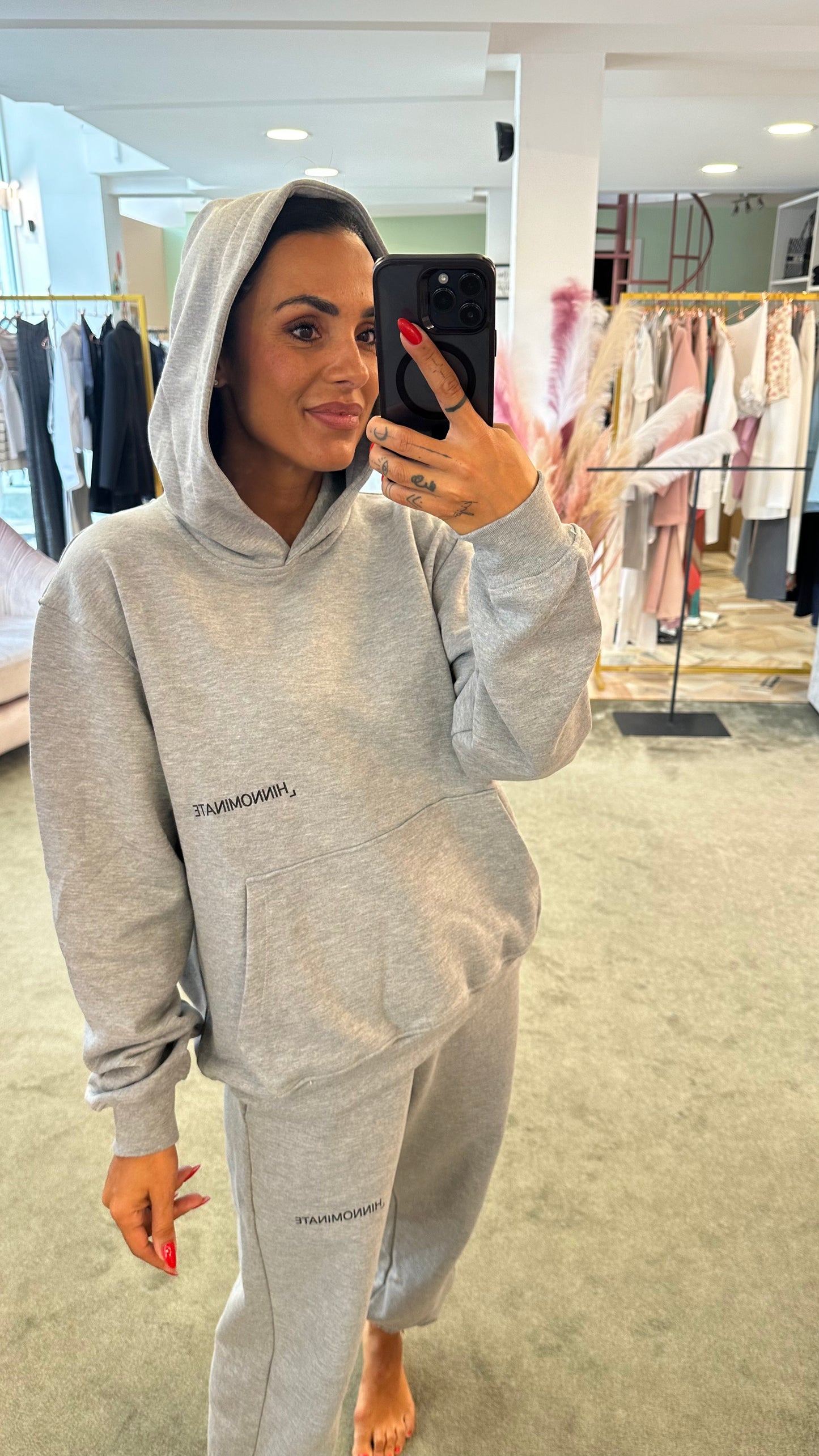 Joggers grigi hinnominate
