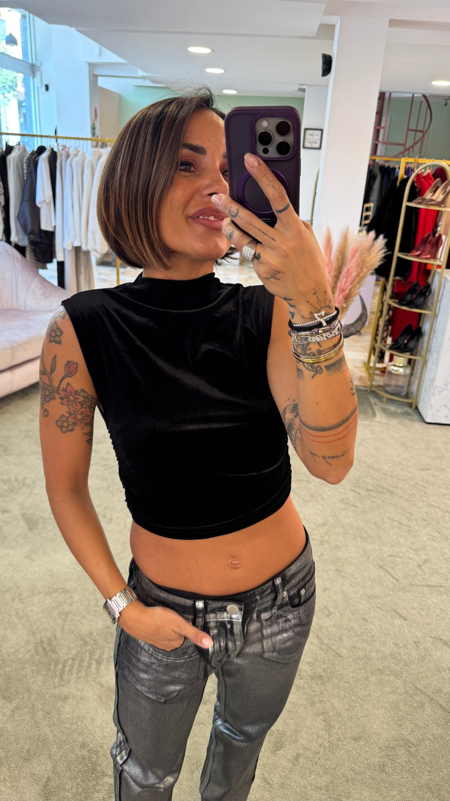 Top kylie nero in velluto