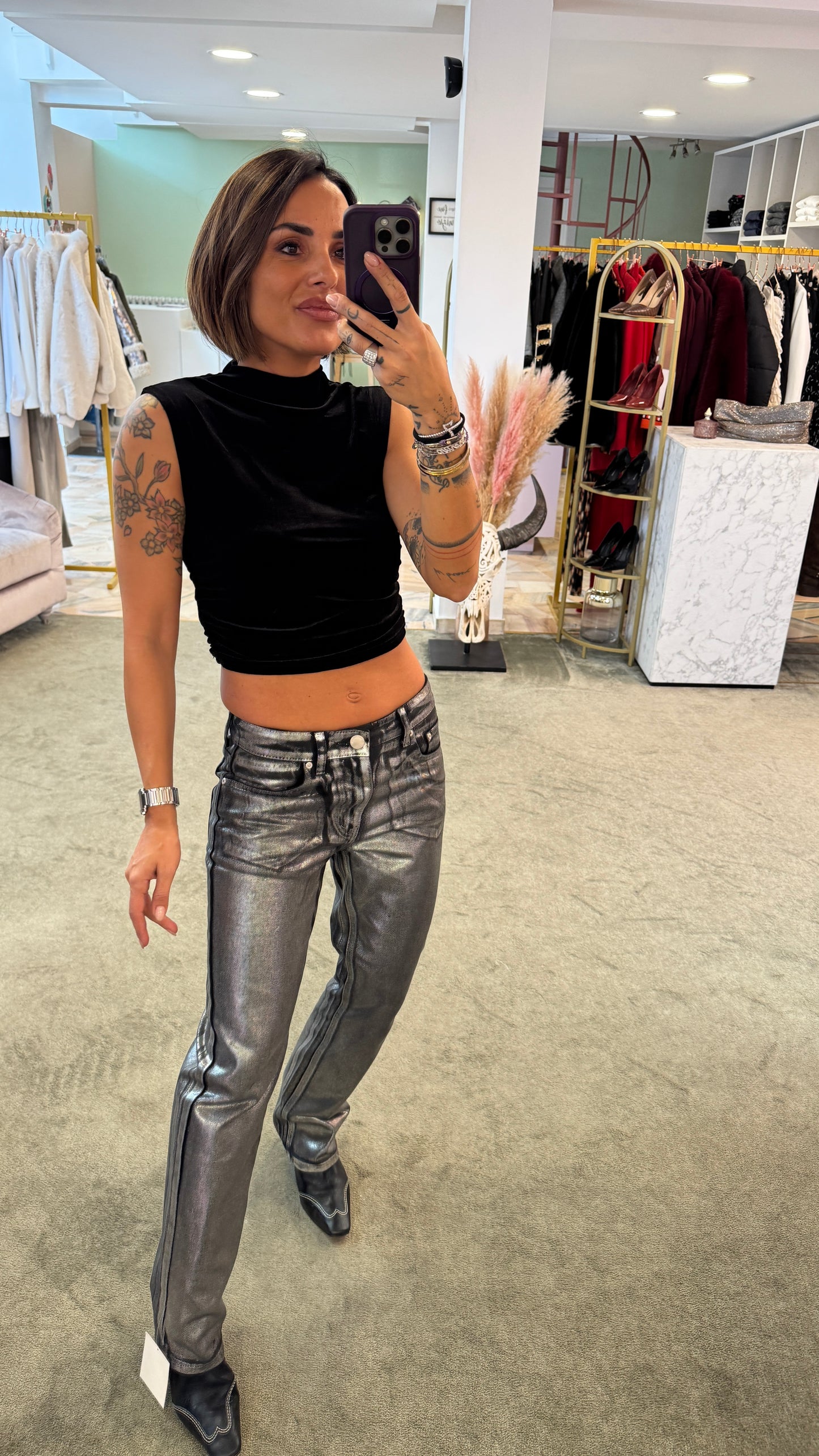 Top kylie nero in velluto