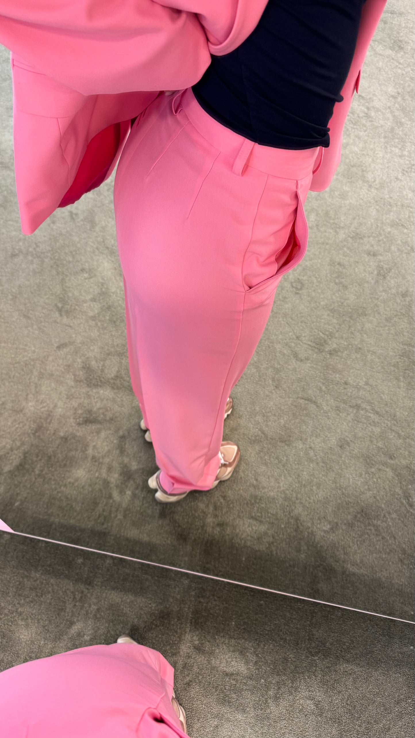 Pantaloni rosa jx