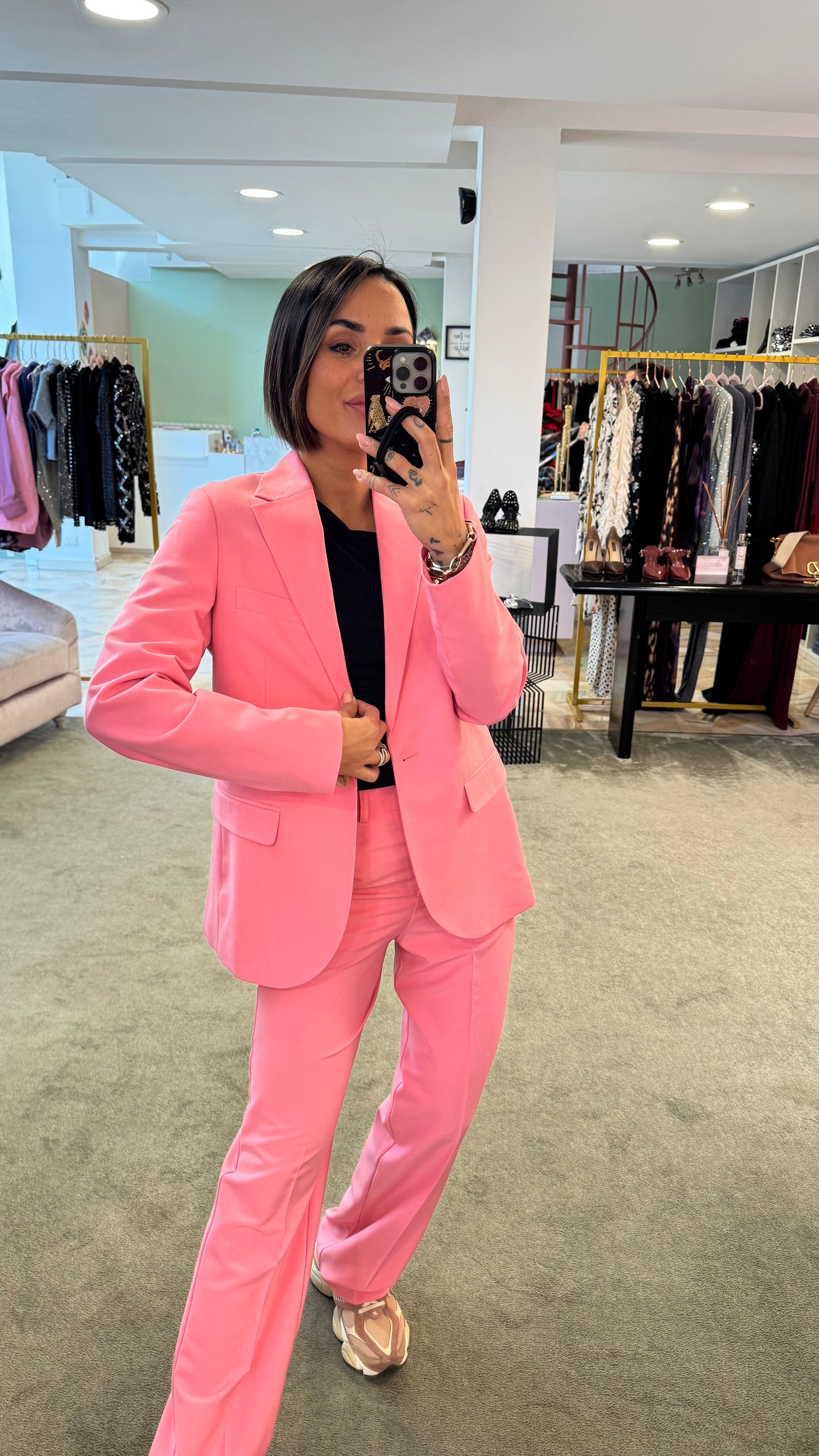 Pantaloni rosa jx