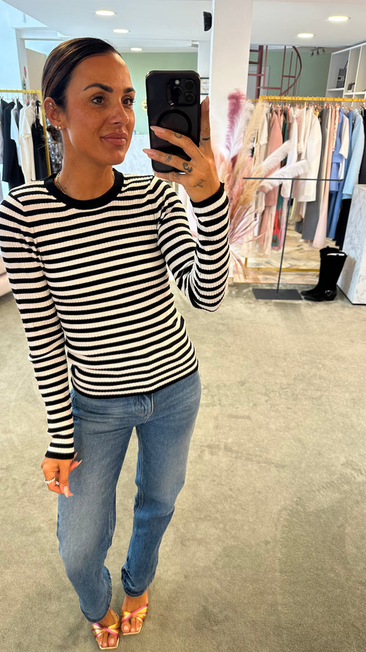 Maglia maniche lunghe a costine righe bianco e nera