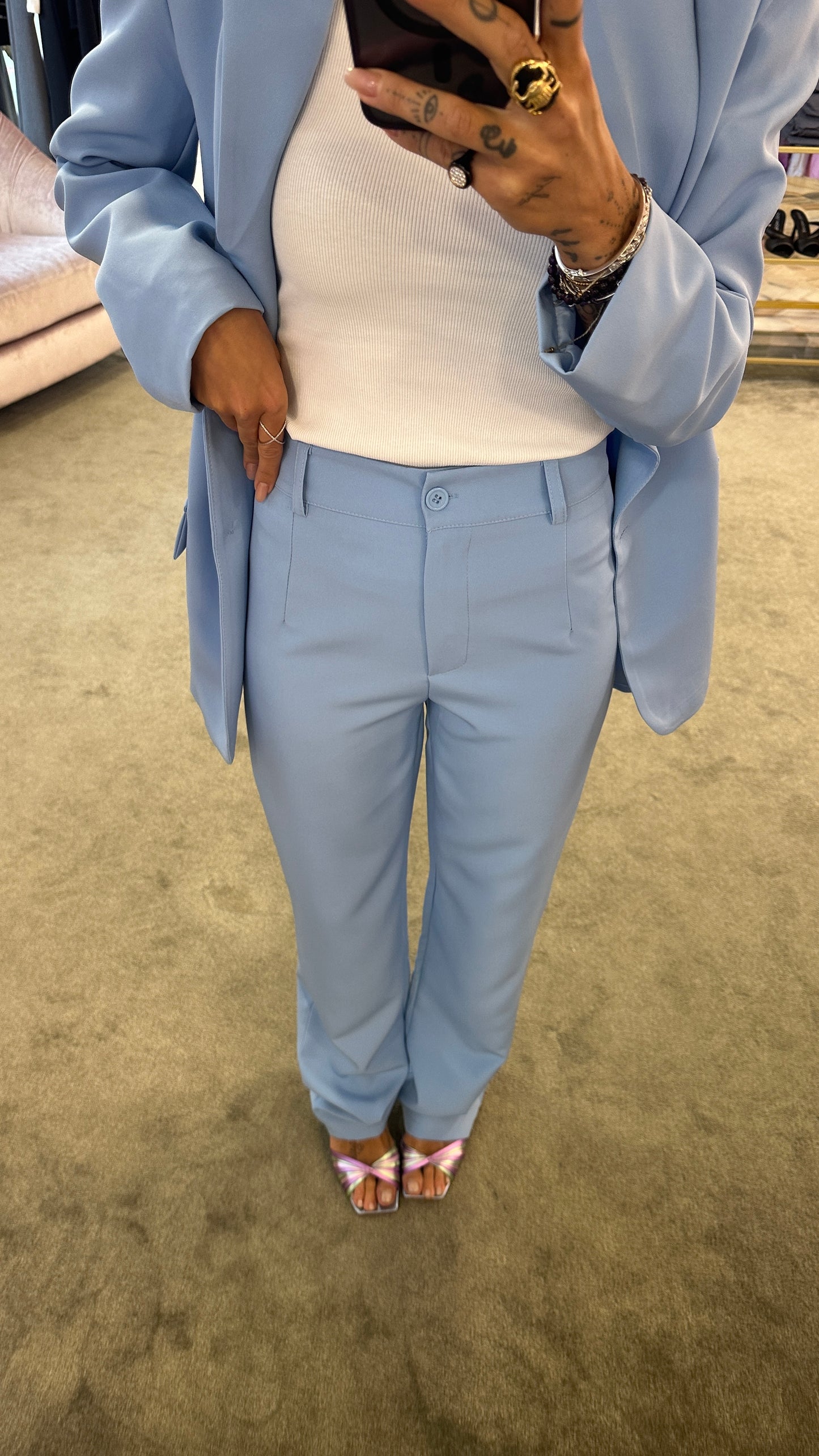 Pantaloni dritti azzurro baby
