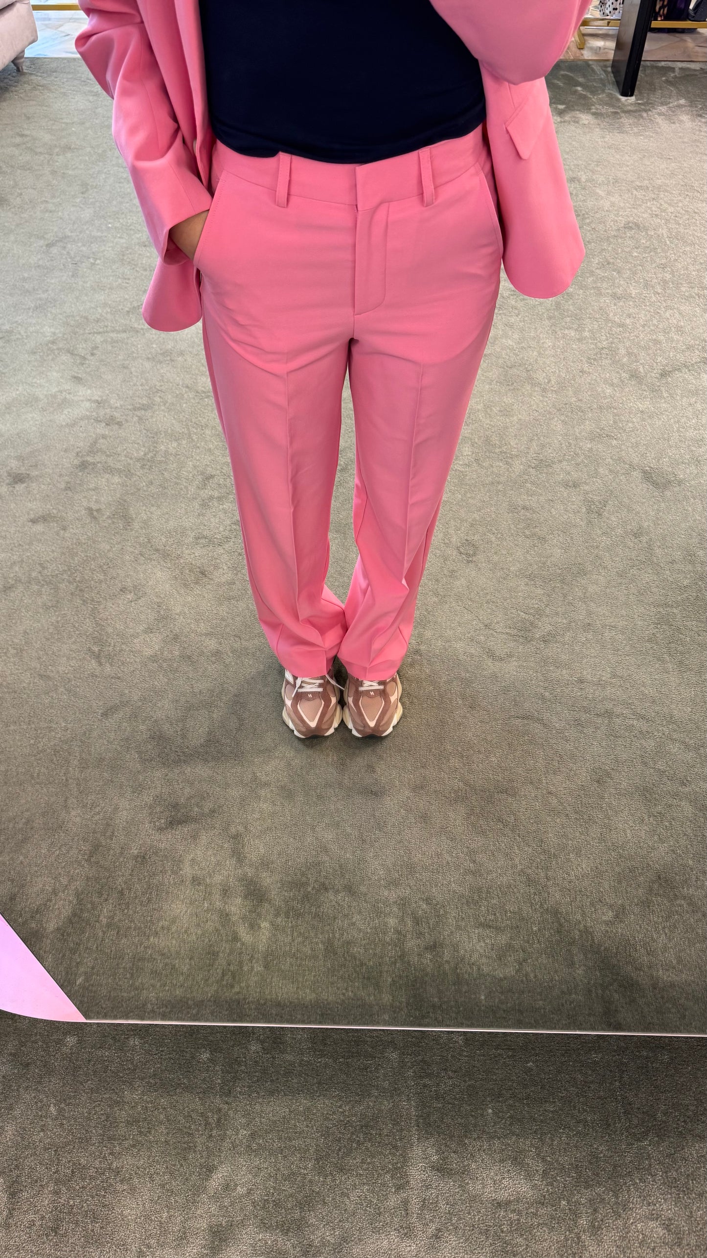 Pantaloni rosa jx