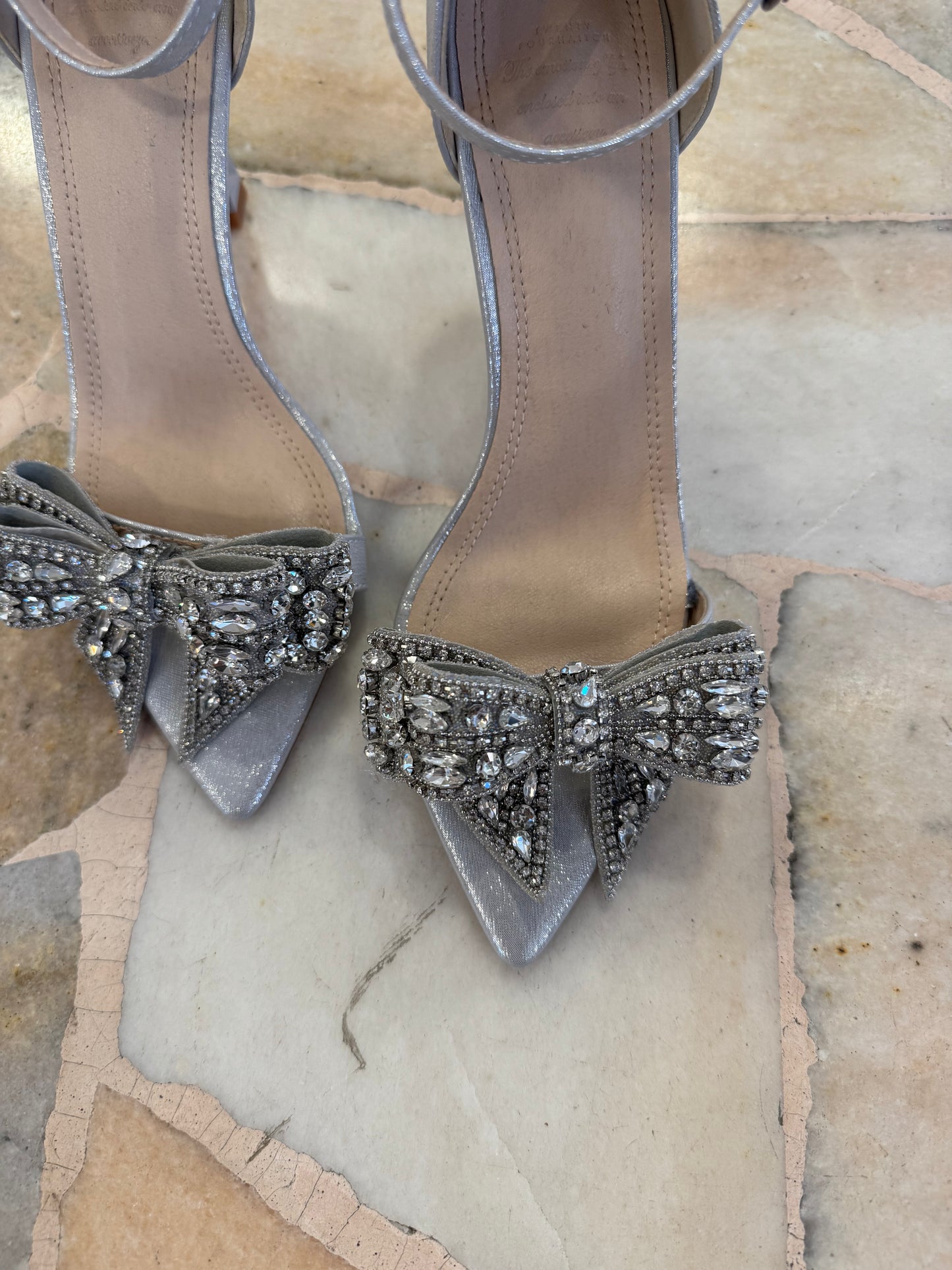 Sandalo cinderella argento con fiocco