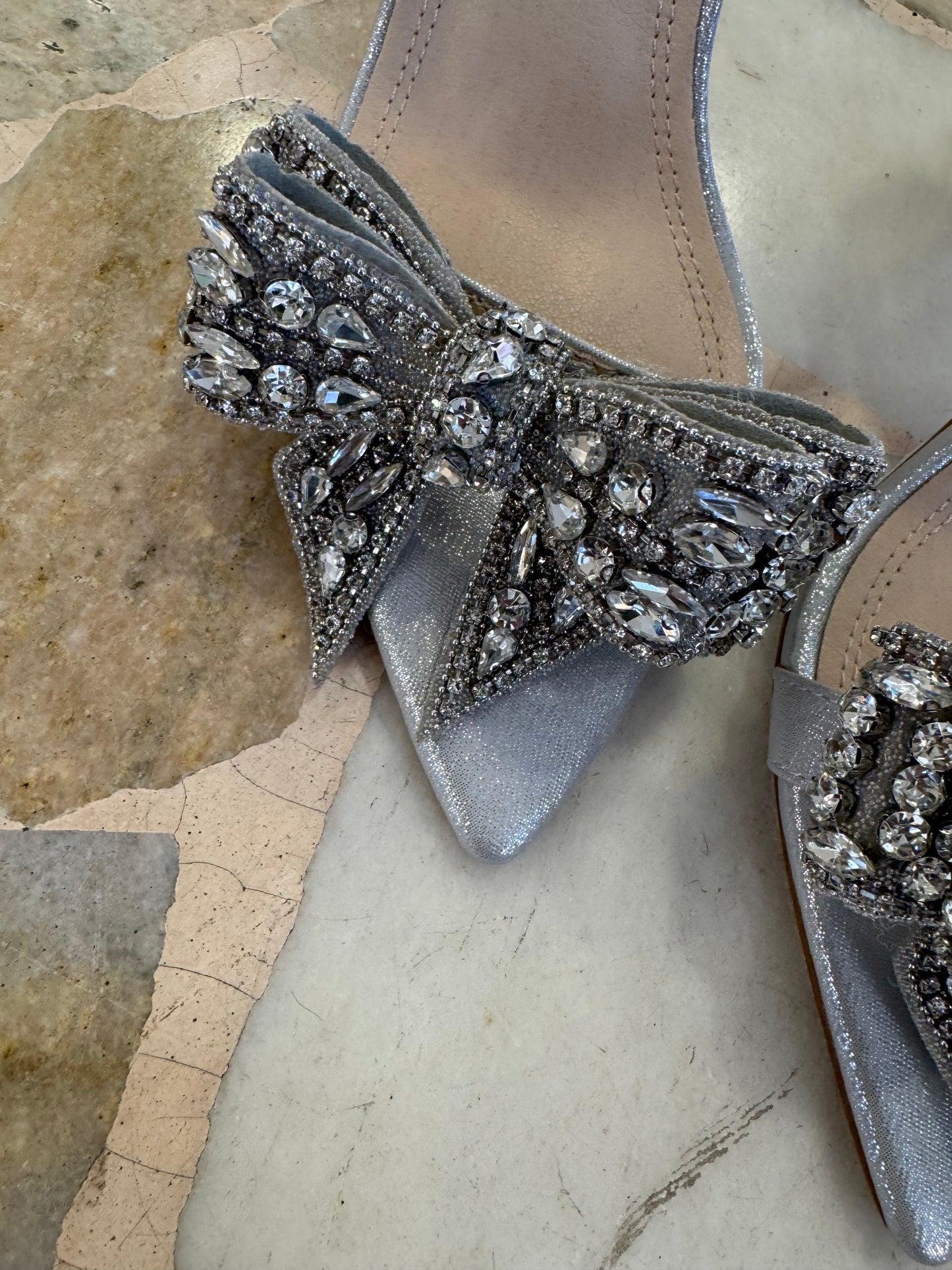 Sandalo cinderella argento con fiocco