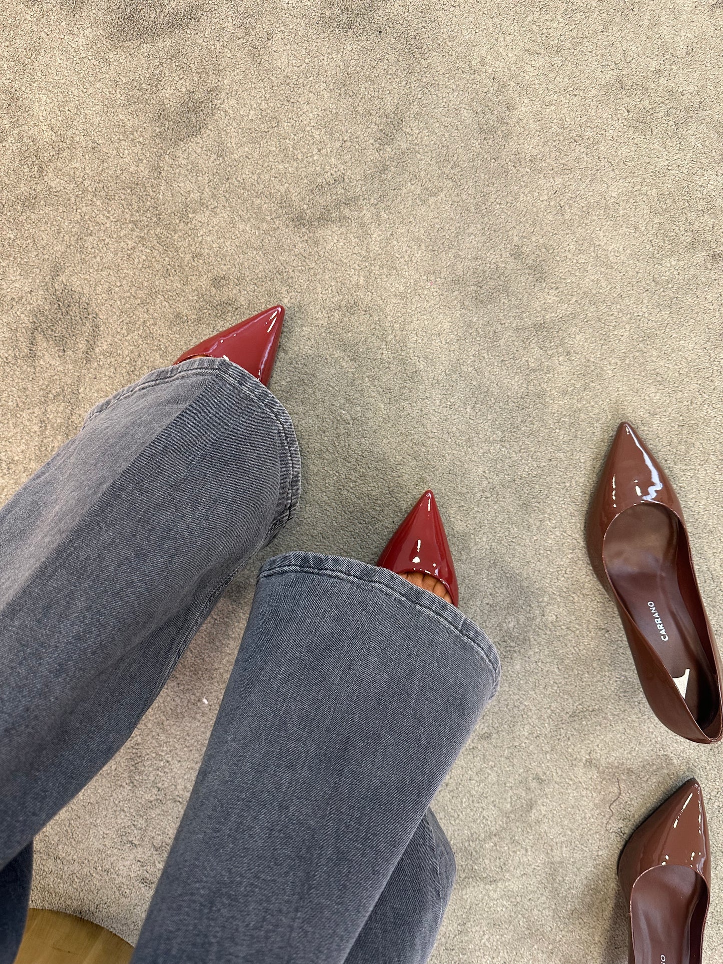 Décolleté in vernice rosso mattone