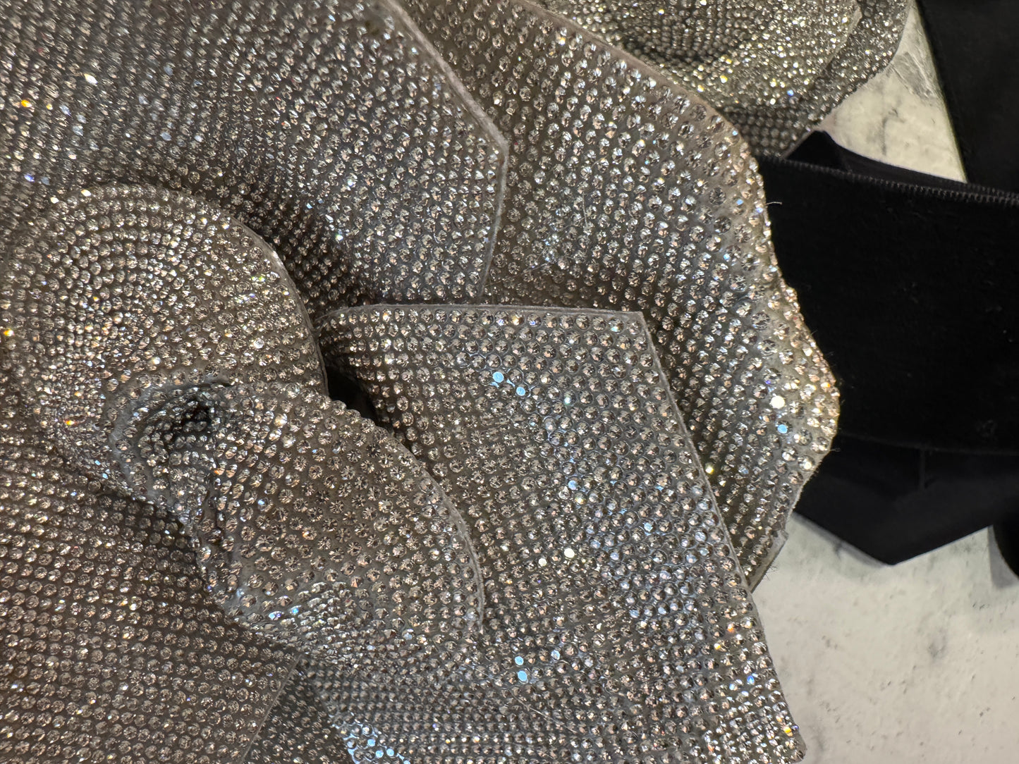 Cintura/chocker con spille crystal fiore argento
