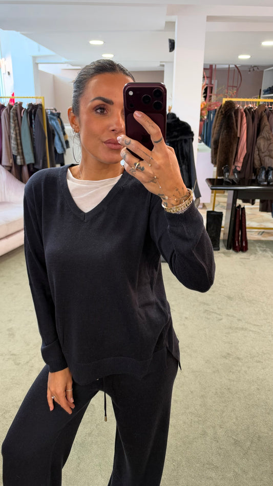 Maglione blu notte scollo a v ay