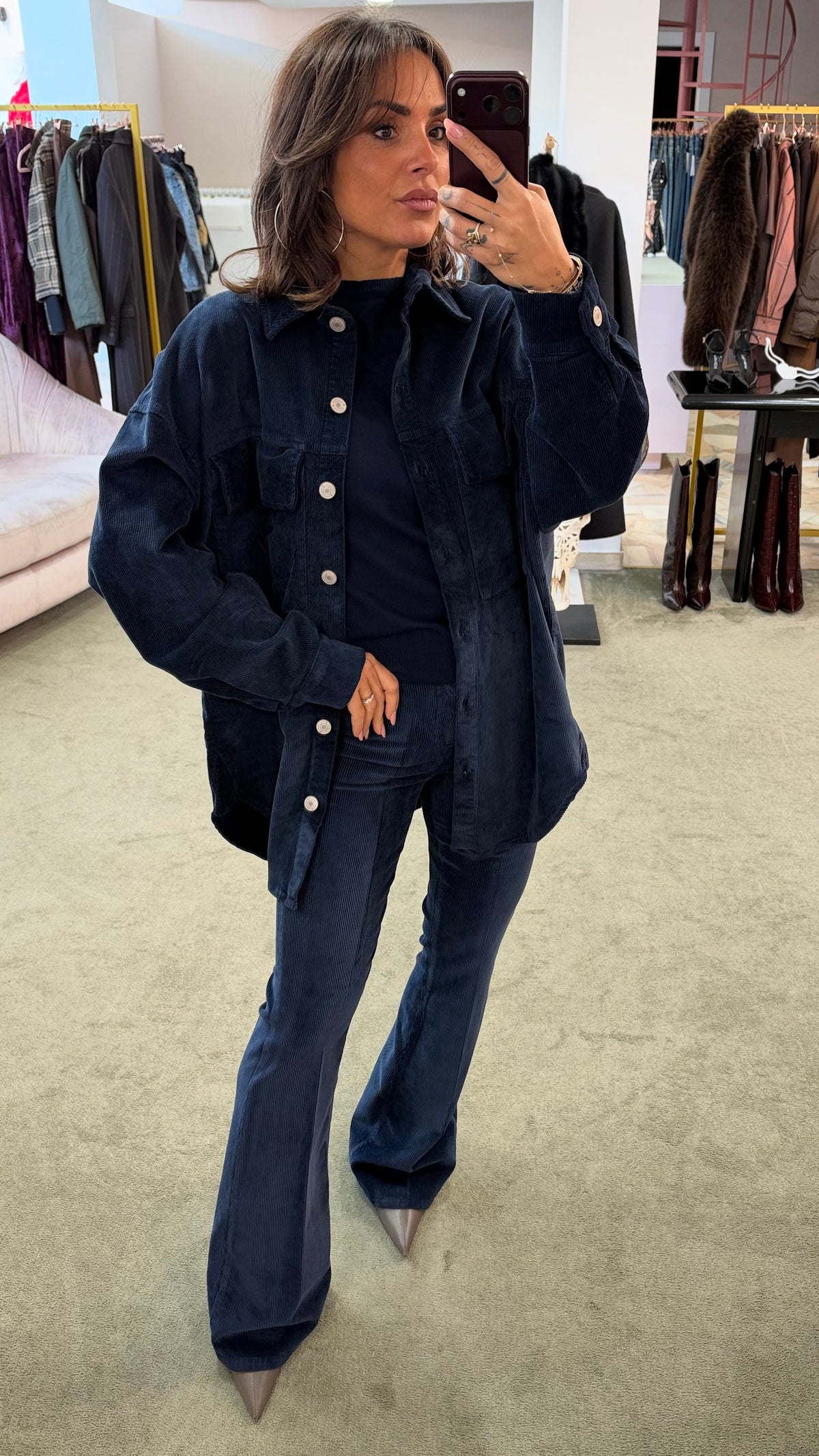 Pantaloni flare in velluto a costine fr