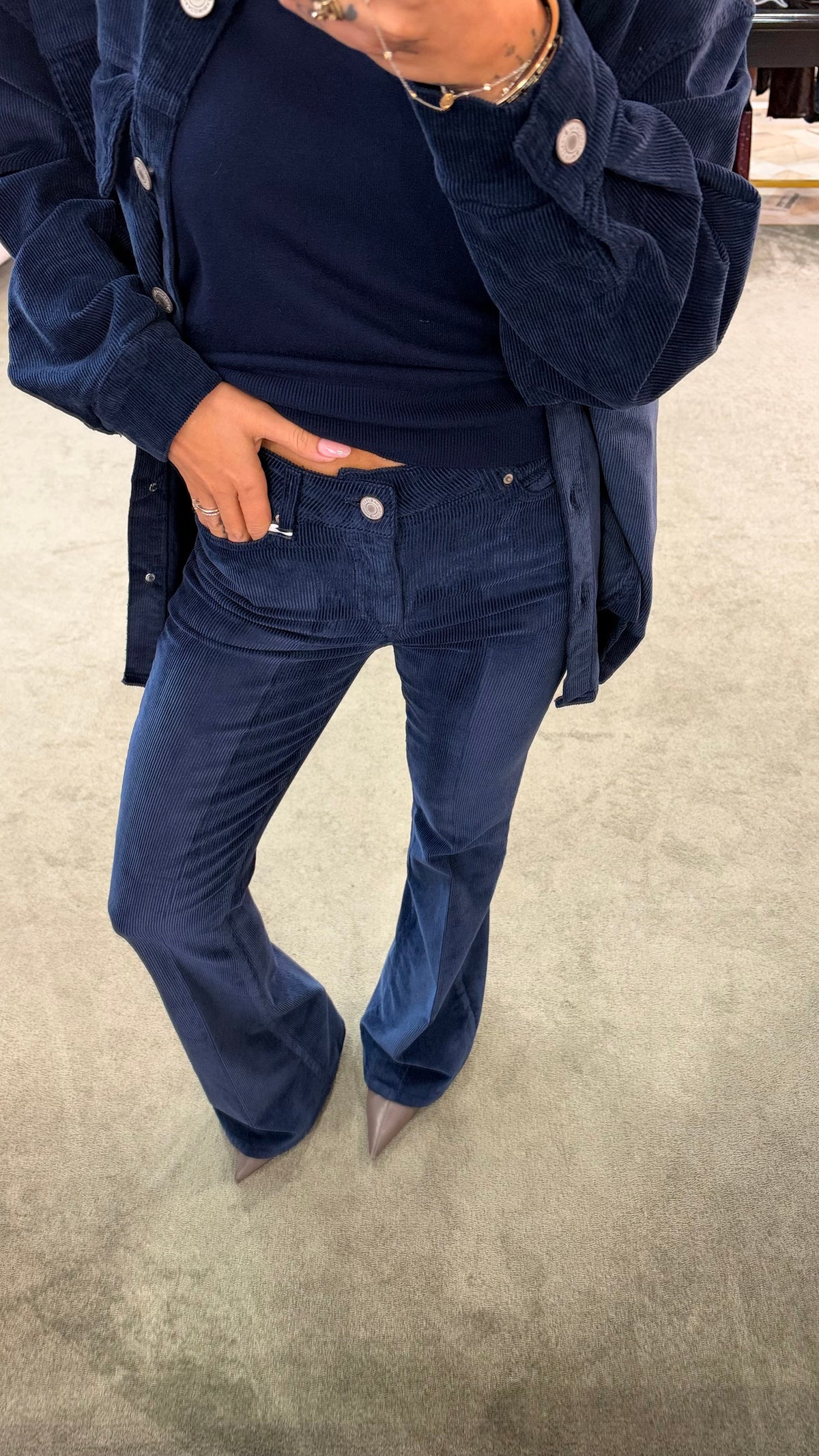 Pantaloni flare in velluto a costine fr