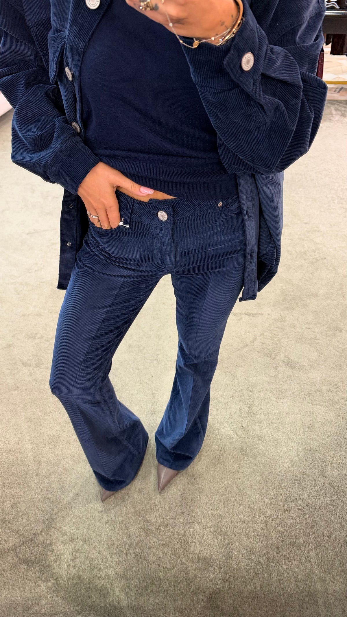 Pantaloni flare in velluto a costine fr