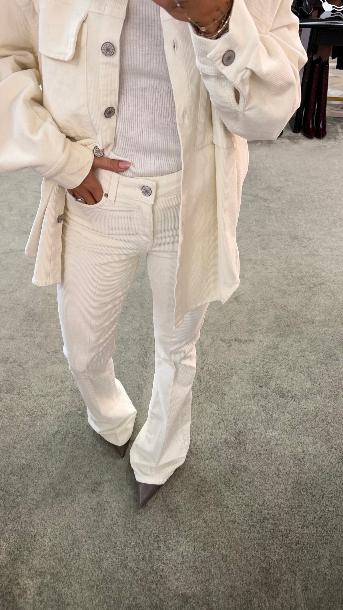 Pantaloni flare in velluto a costine fr