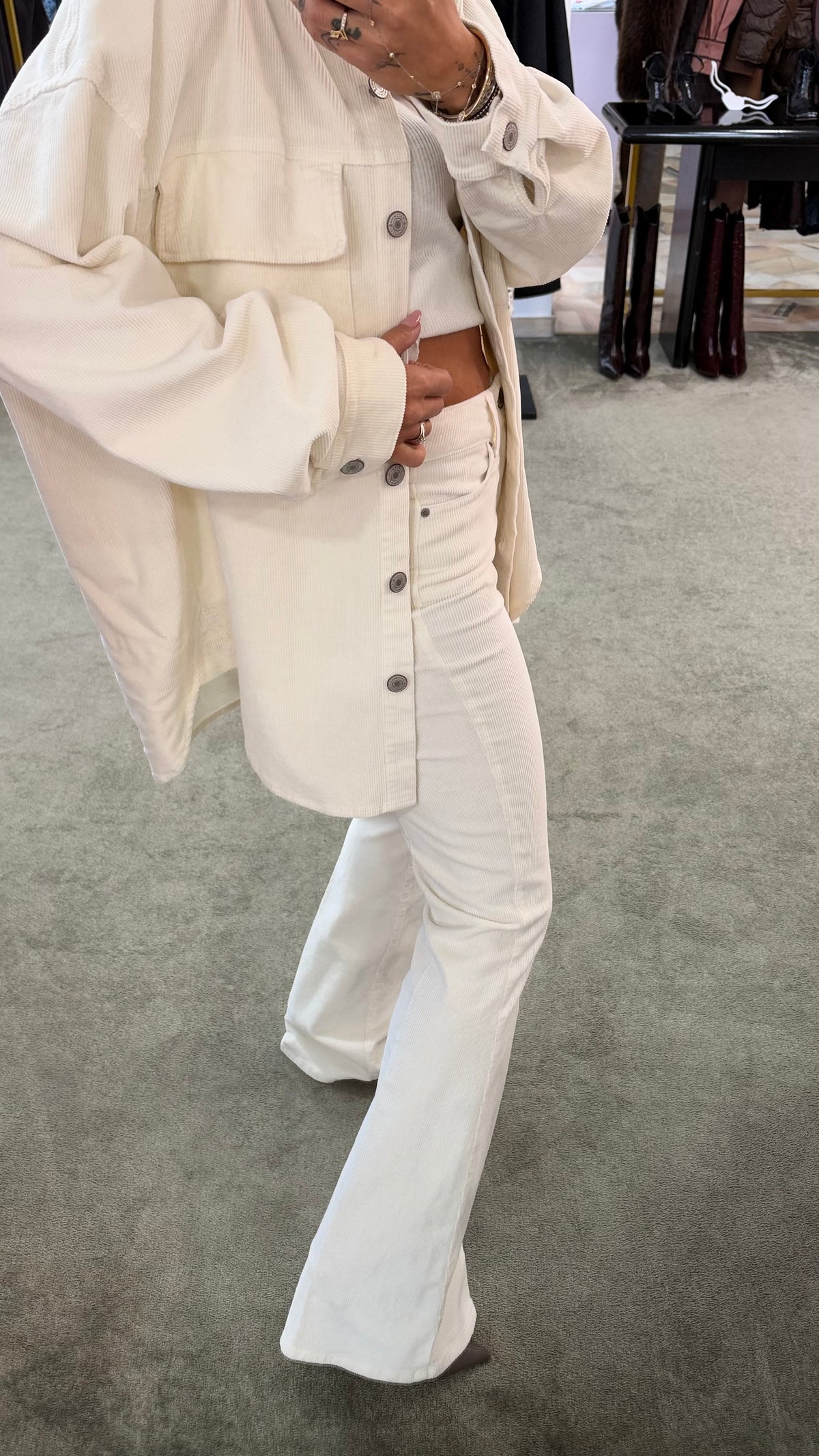 Pantaloni flare in velluto a costine fr